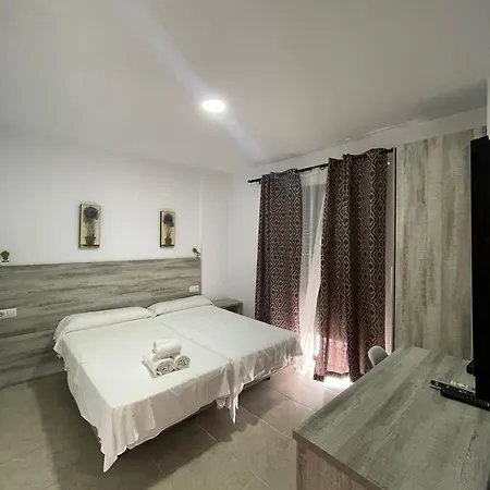 Malia كونيل ذي لا فرونتيرا